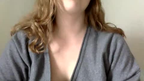 smokeshow3 online show from February 4, 2025, 7:11 pm