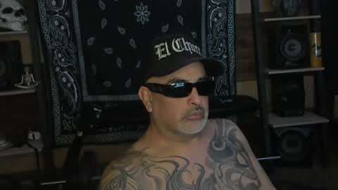 Snapshot of smokey915 chatting on December 29, 2024, 2:38 am Smokey915 online show from December 29, 2024, 2:38 am