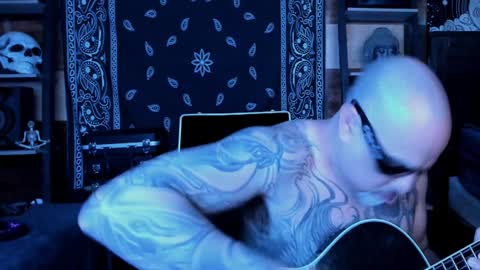 Snapshot of smokey915 chatting on January 9, 2025, 6:59 am Smokey915 online show from January 9, 2025, 6:59 am