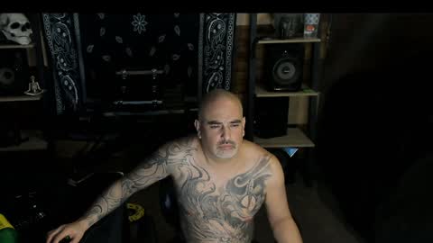 Snapshot of smokey915 chatting on January 17, 2025, 9:06 am Smokey915 online show from January 17, 2025, 9:06 am