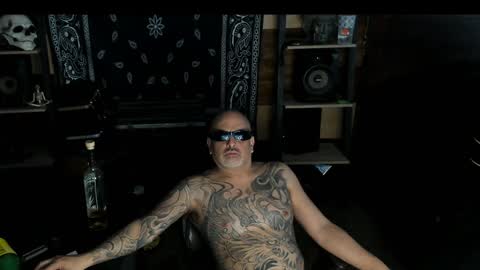 Snapshot of smokey915 chatting on January 17, 2025, 3:11 pm Smokey915 online show from January 17, 2025, 3:11 pm