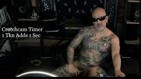 Snapshot of smokey915 chatting on January 21, 2025, 2:59 pm Smokey915 online show from January 21, 2025, 2:59 pm