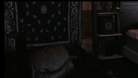 Snapshot of smokey915 chatting on January 31, 2025, 4:06 pm Smokey915 online show from January 31, 2025, 4:06 pm