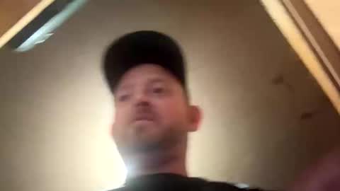 smokeymt420 online show from November 16, 2025, 4:40 am