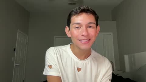 Snapshot of smoothlatintwinkk chatting on September 29, 2025, 11:53 pm Damien Grey online show from September 29, 2025, 11:53 pm