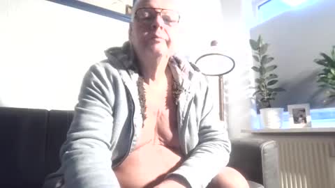 smoothy5460 online show from January 2, 2025, 7:44 am