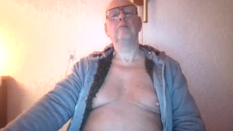 smoothy5460 online show from January 10, 2025, 6:28 pm