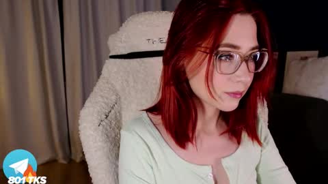 Snapshot of smthwrong chatting on March 21, 2026, 9:07 pm smthwrong online show from March 21, 2026, 9:07 pm