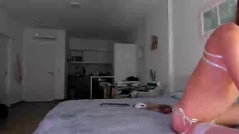   online show from September 22, 2025, 9:39 pm