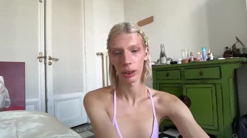   online show from March 17, 2026, 2:20 pm