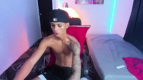 snak_master1 online show from March 30, 2026, 6:53 pm