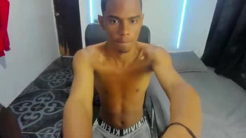 snak_master1 online show from May 12, 2026, 11:51 am
