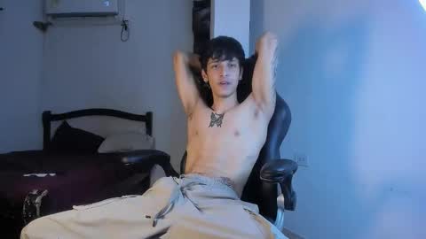 snakebutterfly online show from September 12, 2025, 9:09 am