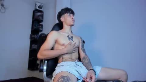 snakebutterfly online show from September 29, 2025, 8:08 am