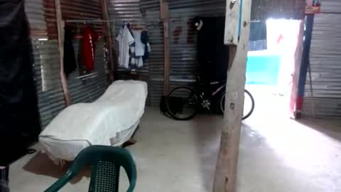 snakeguy08 online show from February 15, 2026, 3:31 pm