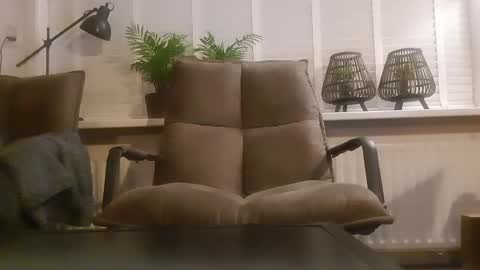 Snapshot of sneakerboy444 chatting on December 6, 2024, 10:19 pm sneakerboy444 online show from December 6, 2024, 10:19 pm