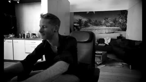 sneaky1985 online show from March 22, 2026, 2:20 pm