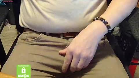 Sneakybill online show from March 12, 2025, 7:13 am