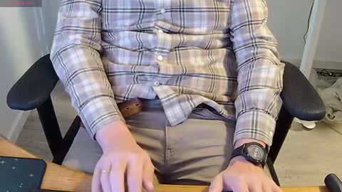 Sneakybill online show from April 3, 2026, 8:34 am