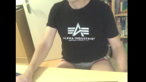 sneaxfreund online show from December 8, 2024, 11:51 pm