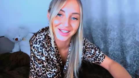 Sneja online show from November 27, 2025, 9:50 pm