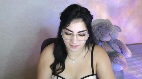 Olivia online show from October 7, 2025, 2:36 pm