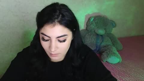 Olivia online show from October 9, 2025, 5:00 pm