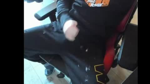 snip1977 online show from February 23, 2025, 9:33 am