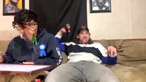 Snapshot of snoochiepoochies chatting on December 2, 2024, 5:37 am Will Rex online show from December 2, 2024, 5:37 am