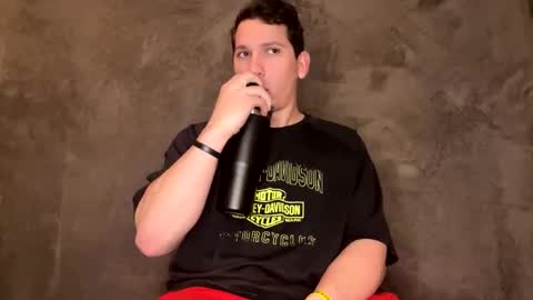 Snapshot of snoochiepoochies chatting on February 4, 2025, 5:10 am Will Rex online show from February 4, 2025, 5:10 am