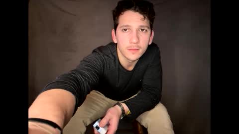 Snapshot of snoochiepoochies chatting on February 19, 2025, 4:55 am Will Rex online show from February 19, 2025, 4:55 am