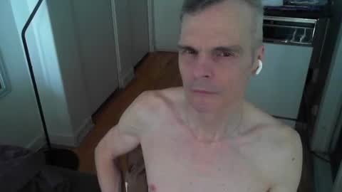 snoro111 online show from February 4, 2026, 8:03 pm