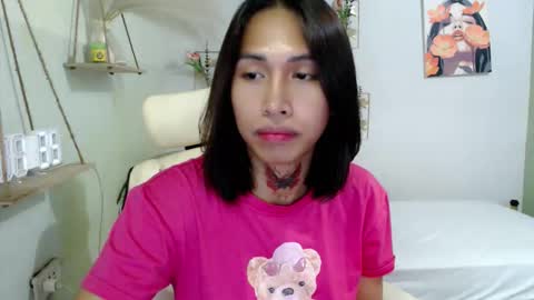 snow_2000 online show from February 13, 2026, 5:36 am