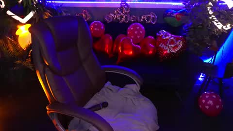 snow_whiteeex online show from February 14, 2025, 2:07 am