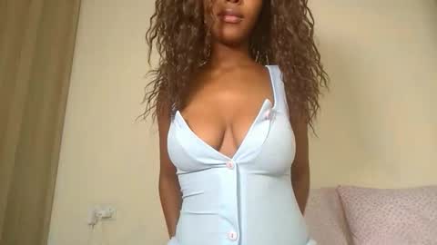 Snapshot of snowfox254 chatting on September 15, 2025, 7:36 pm snowfox254 online show from September 15, 2025, 7:36 pm