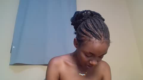 Snowie eyes online show from November 9, 2025, 12:53 am