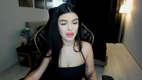 snowingwinter online show from February 12, 2026, 4:51 am