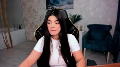 snowingwinter online show from February 20, 2026, 7:36 pm