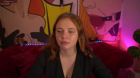 snowwhite_bella online show from October 17, 2025, 2:52 pm