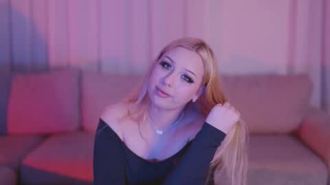 Snowy Bubbles online show from January 13, 2026, 1:11 am