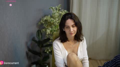 Snapshot of sochnogirls chatting on December 27, 2024, 10:16 pm Yesenia online show from December 27, 2024, 10:16 pm