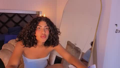 Snapshot of soffiene chatting on February 25, 2026, 9:13 pm yoki online show from February 25, 2026, 9:13 pm