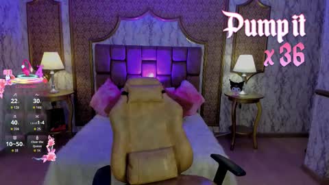 Snapshot of soffiqueen chatting on September 30, 2025, 12:54 pm Schedule 1400 - 2100 gtm-5 online show from September 30, 2025, 12:54 pm