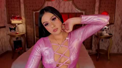 Snapshot of soffiqueen chatting on November 28, 2025, 2:53 pm Schedule 1400 - 2100 gtm-5 online show from November 28, 2025, 2:53 pm