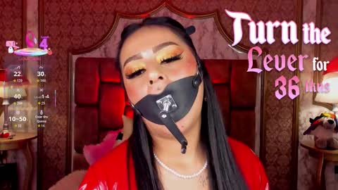 Snapshot of soffiqueen chatting on December 13, 2025, 7:53 pm Schedule 1400 - 2100 gtm-5 online show from December 13, 2025, 7:53 pm