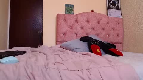 Soffy Moore online show from January 9, 2026, 5:59 pm