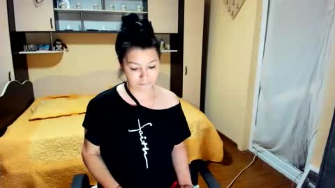 Snapshot of soffy_skye chatting on May 9, 2026, 6:18 am Soffy online show from May 9, 2026, 6:18 am