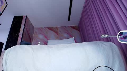 Sofia online show from April 14, 2026, 3:01 am