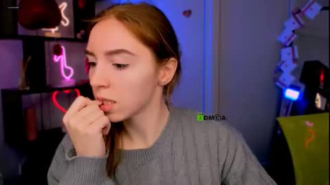 Snapshot of sofi_lonely chatting on February 17, 2026, 5:48 am sofi_lonely online show from February 17, 2026, 5:48 am