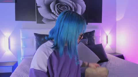 sofi_sp online show from October 14, 2025, 11:33 am